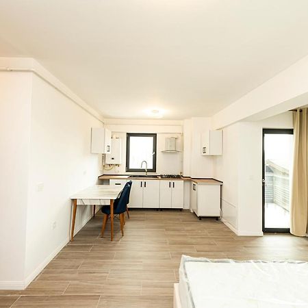 Apart Hotel Fusion Tower ヤシ エクステリア 写真