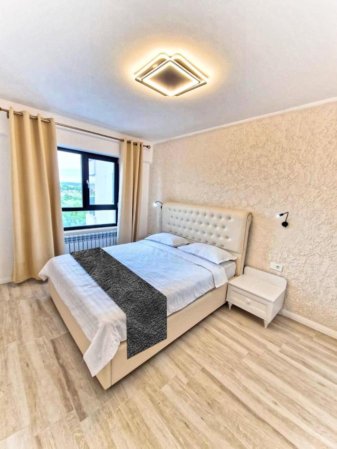 Apart Hotel Fusion Tower ヤシ エクステリア 写真